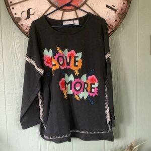 Bleu Bayou size Large gray embroidered front hi low top